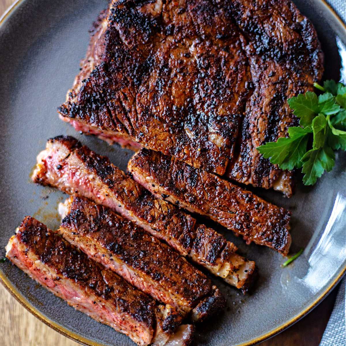 Cuffee Rubbed Steak Karnivor